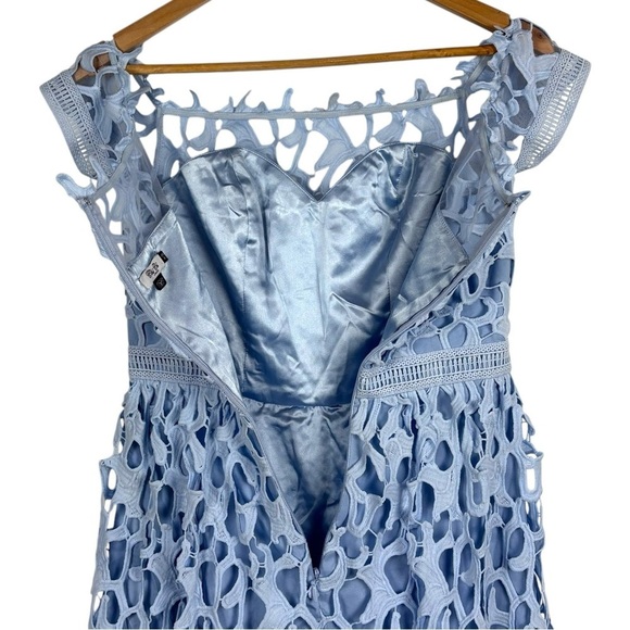 CHI CHI LONDON SKY BLUE GUIPURE FLORAL LACE OFF THE SHOULDER COCKTAIL DRESS - Picture 10 of 15